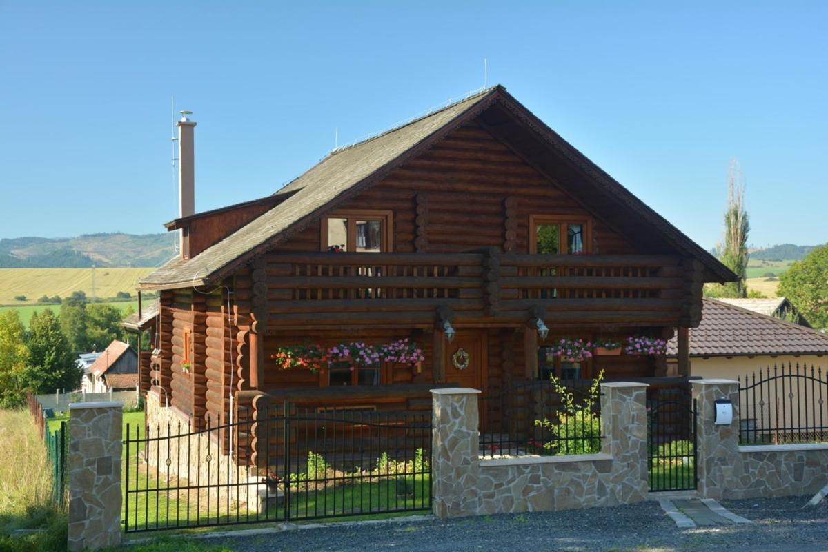 Trinity Log Cabin Wellness Resort Штрба Екстер'єр фото